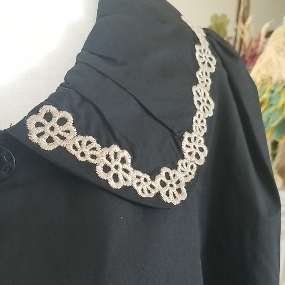 Hazel Black Jacket with Cream Lace Details - Picture 2 of 6